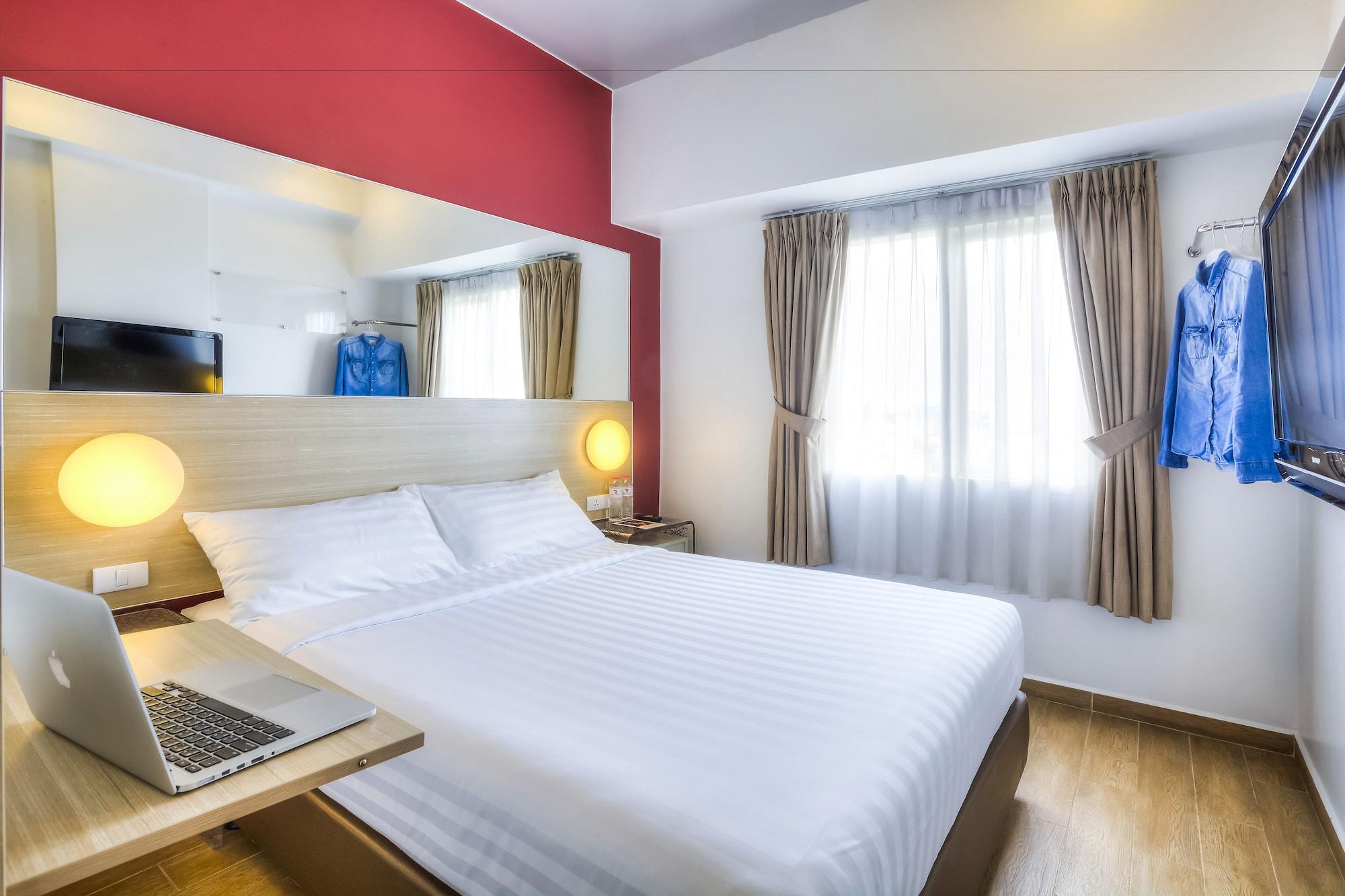 Monoloog Hotel Пеканбару Экстерьер фото
