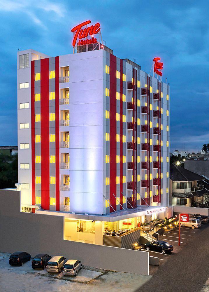 Monoloog Hotel Пеканбару Экстерьер фото